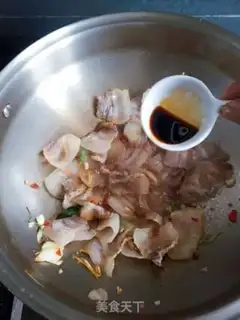 Make Quinbu gufa makes three layers of meat step 6