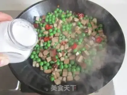 Make Peas eggs and fried meat step 7