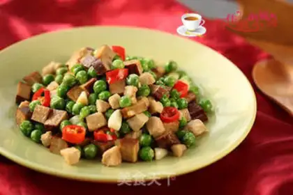 Make Peas eggs and fried meat step 8