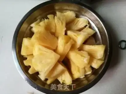 Make Pineapple crotch step 1