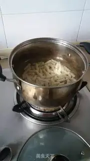 Make Tomato pasta step 2