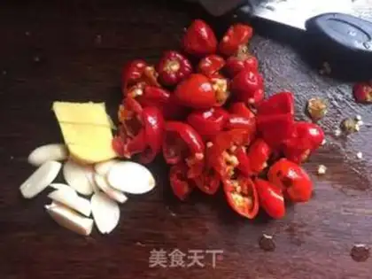 Make Pyramid frog step 3