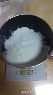 Make Cracker leather and fresh milk step 0