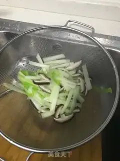 Make Cabbage with mushrooms step 3