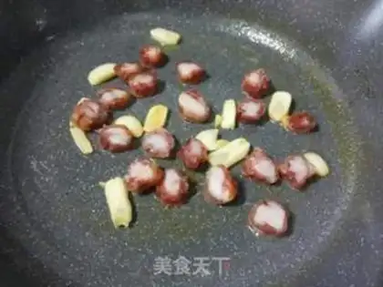 Make Fungus, beans, sausages step 5