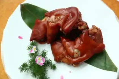 Make Five fragrance pig hands step 1