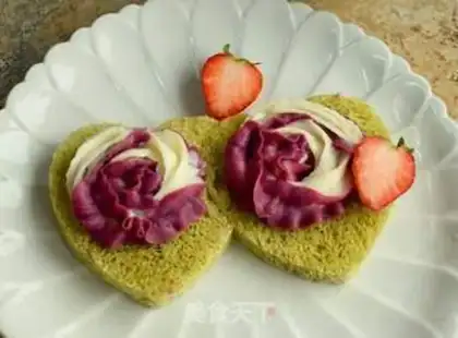 Make Spinach toast and sandwiches step 21