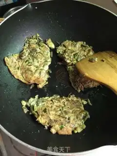 Make Fried eggs step 5
