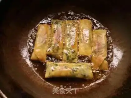 Make Tasty spring rolls step 8