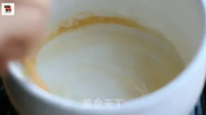 Make Caramel hot milk tea step 4