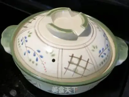 Make The casserole belongs to the red-tree egg step 6