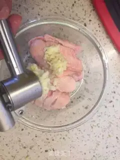 Make Garlic roast chicken wings step 1