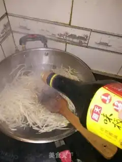 Make Bean sprouts step 5