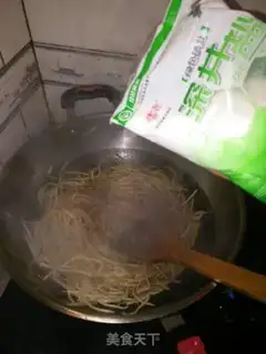 Make Bean sprouts step 6
