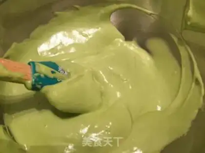 Make Rose milk mousse step 6