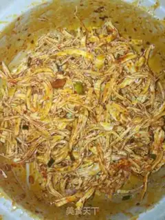 Make Spicy chicken silk step 8
