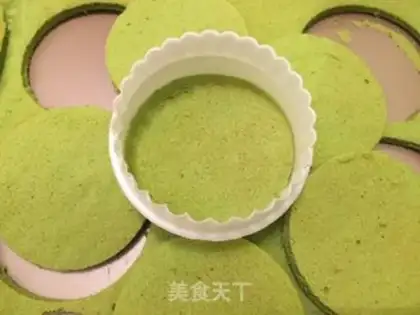 Make Rose milk mousse step 15