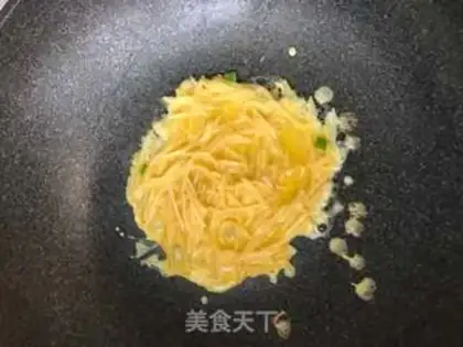 Make Onion eggs and potatoes step 6