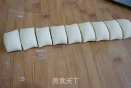 Make Slice the buns step 3