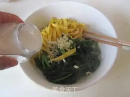Make A spinach egg mix fan step 6