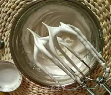 Make Pelican cake step 4