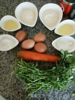 Make Double-coloured vegetable twirl step 0