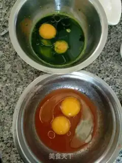 Make Double-coloured vegetable twirl step 1