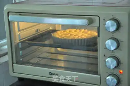 Make Pineapple pie step 21