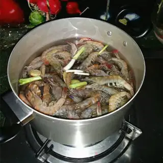 Make Salt water to shrimp step 3