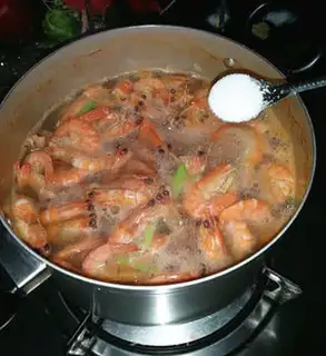 Make Salt water to shrimp step 5