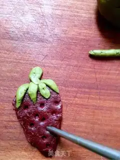 Make Strawberry cookies step 9