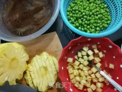Make Shrimp pineapple step 0