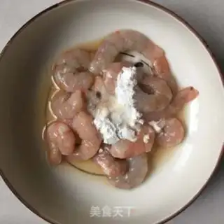 Make Tomato shrimp step 1