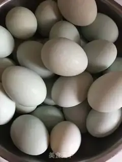 Make A duck egg step 0