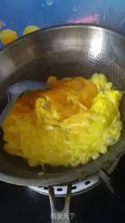 Make Scrambled eggs step 3
