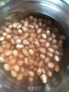 Make Peanut fish soup step 1