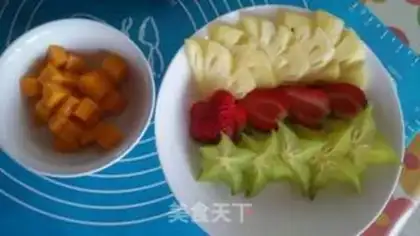 Make Caramel pineapple and fruit cake step 3