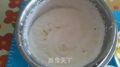 Make Caramel pineapple and fruit cake step 4