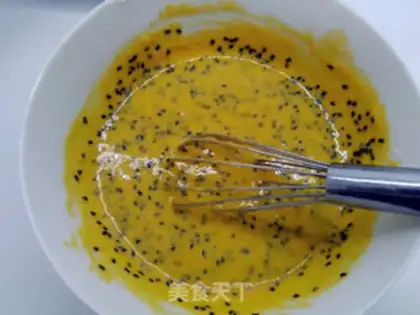 Make Black sesame mashed mashed roll step 2