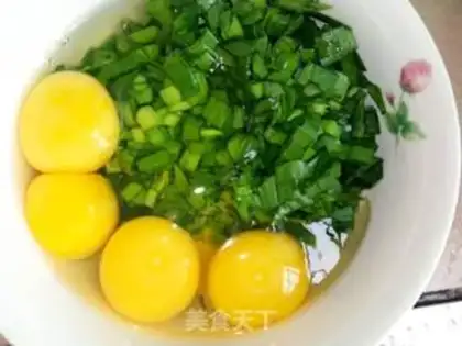 Make Cream fried eggs step 0
