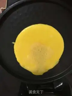Make Eggs and tomato sauce step 2