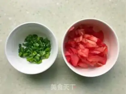 Make Tomato eggs for noodles step 1