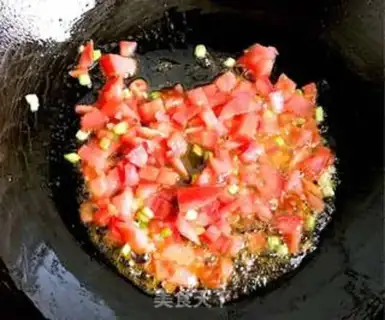 Make Tomato eggs for noodles step 3