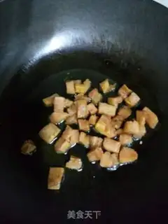Make Fish cucumber fried rice step 1