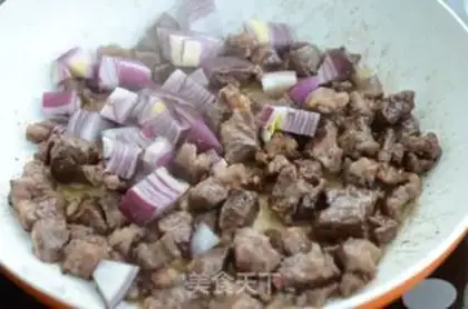 Make Potato beef rice step 2