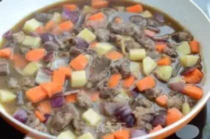 Make Potato beef rice step 4