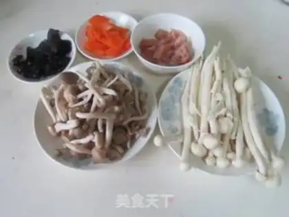 Make Two mushrooms, pork chops step 0