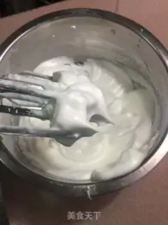 Make A cloud cake roll step 7