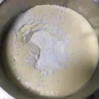 Make A waterless honey cake step 2