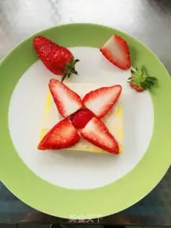 Make Strawberry toast step 1
